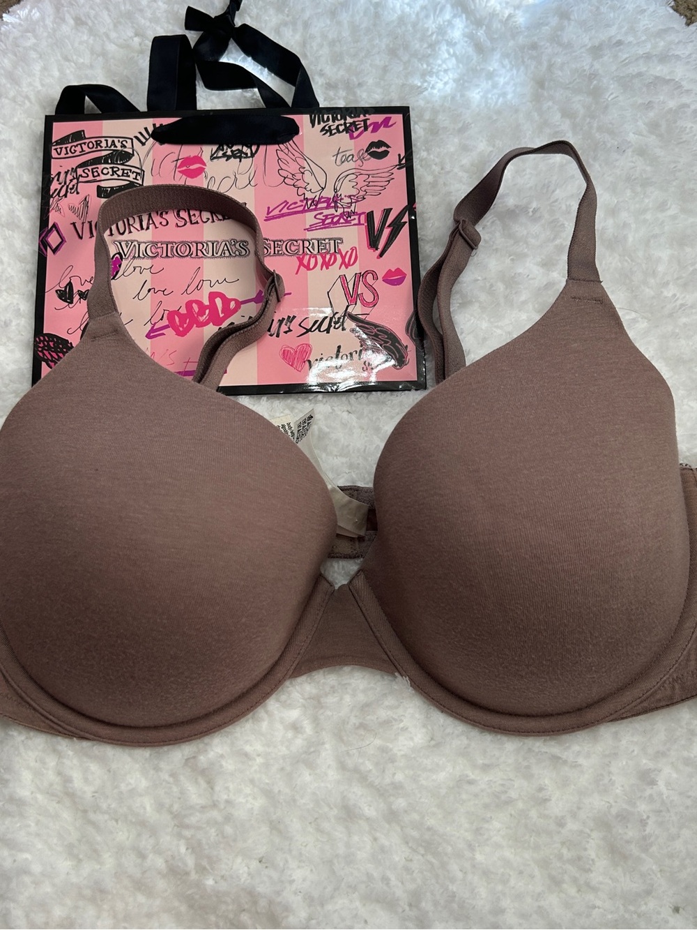 Victoria's Secret lightly lined T-Shirt Bra
